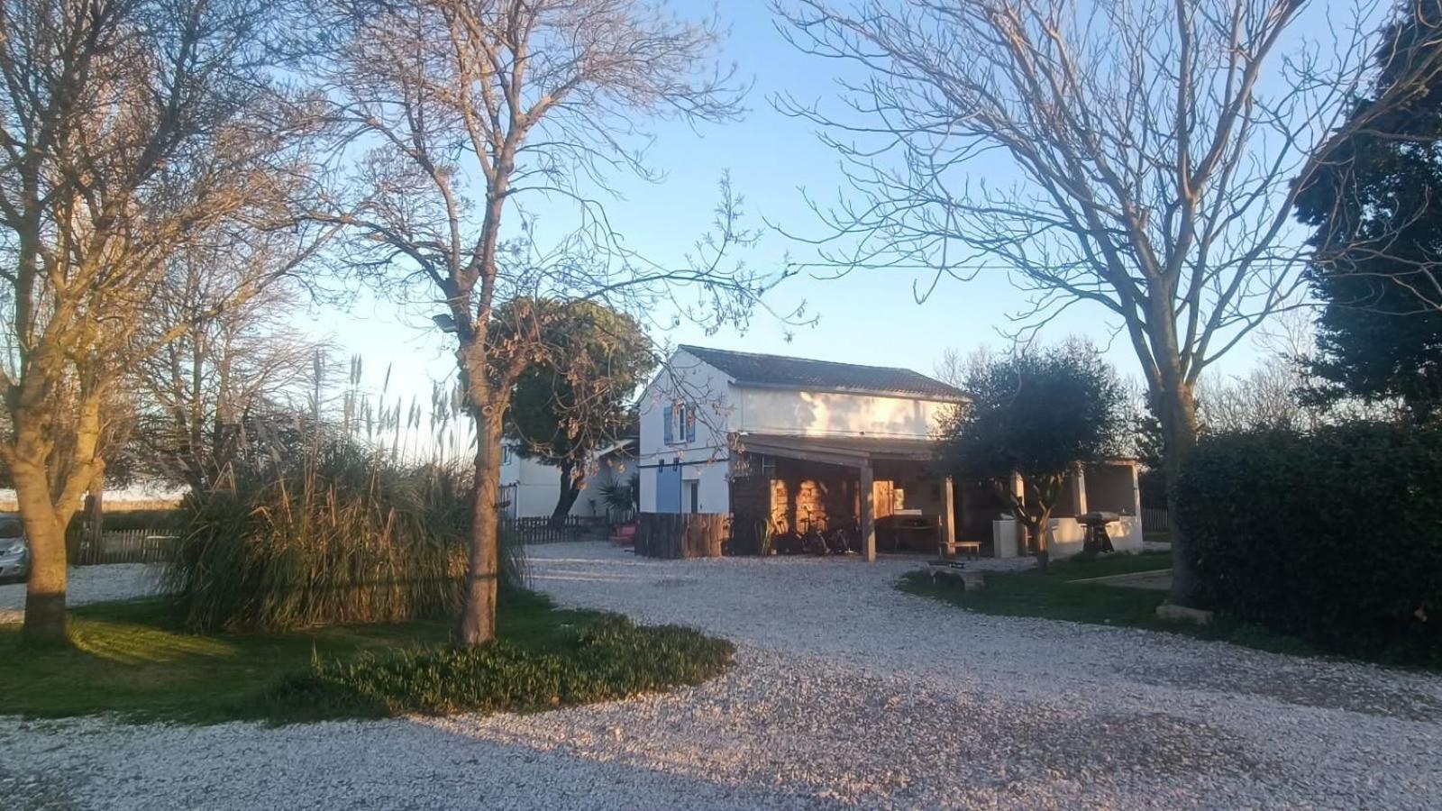 Mas Constantin Apartment Salin-de-Giraud Exterior foto